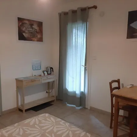 La Chambre Verte Nocleg ze śniadaniem *